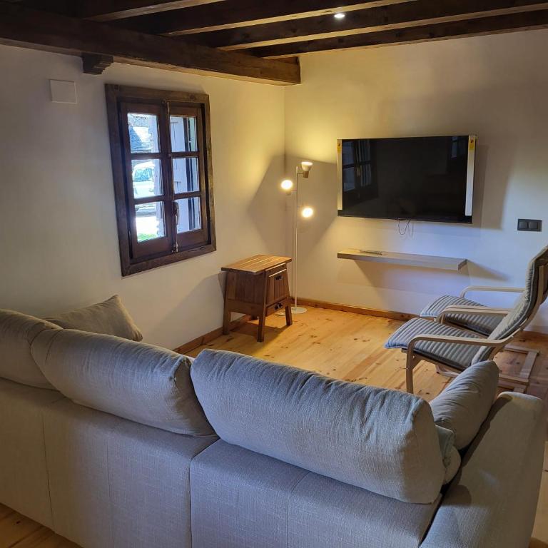 Explora Pirineos Arán - Apartamento Deluxe de 2 dormitorios con vistas al jardín - 1