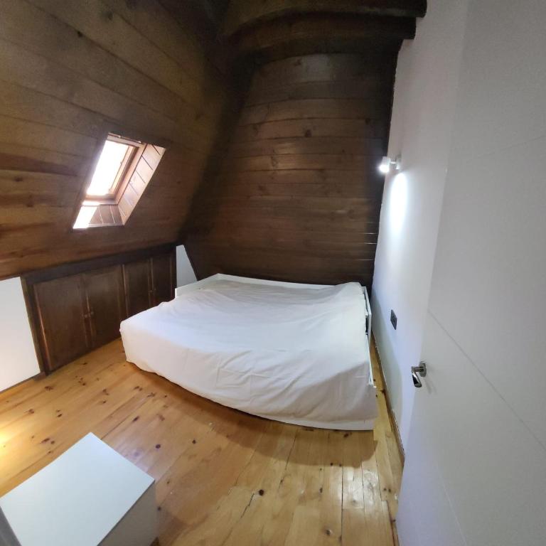 Explora Pirineos Arán - Apartamento Deluxe de 2 dormitorios con vistas al jardín - 3