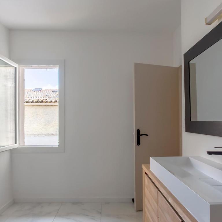 Chez Sylvie - Étonnante maison climatisée dans les remparts - Haus mit 3 Schlafzimmern - 35