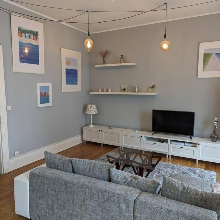Plage et centre-ville, tout à pied - Apartamento de 1 dormitorio - 1