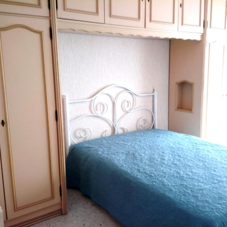 Grand 2 pièces CLIMATISE, TERRASSSE VUE MER & PROCHE FETE DU CITRON - One-Bedroom Apartment with Sea View and Balcony - 8