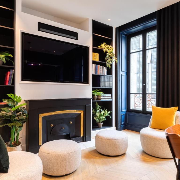 MOHOM - Bellecordière - Studio-Loft, view Bellecordière street - 11