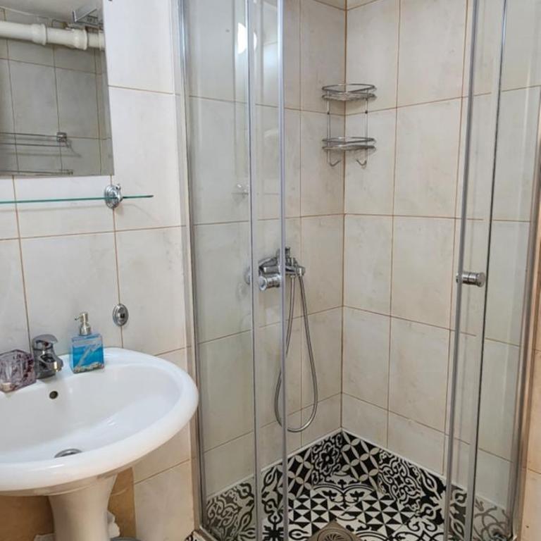 Guesthouse Tri Palme - One-Bedroom Apartment - 4