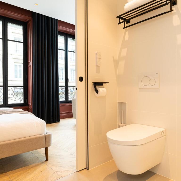 MOHOM - Bellecordière - Studio-Loft Bourgeois, Red & Bath - 12