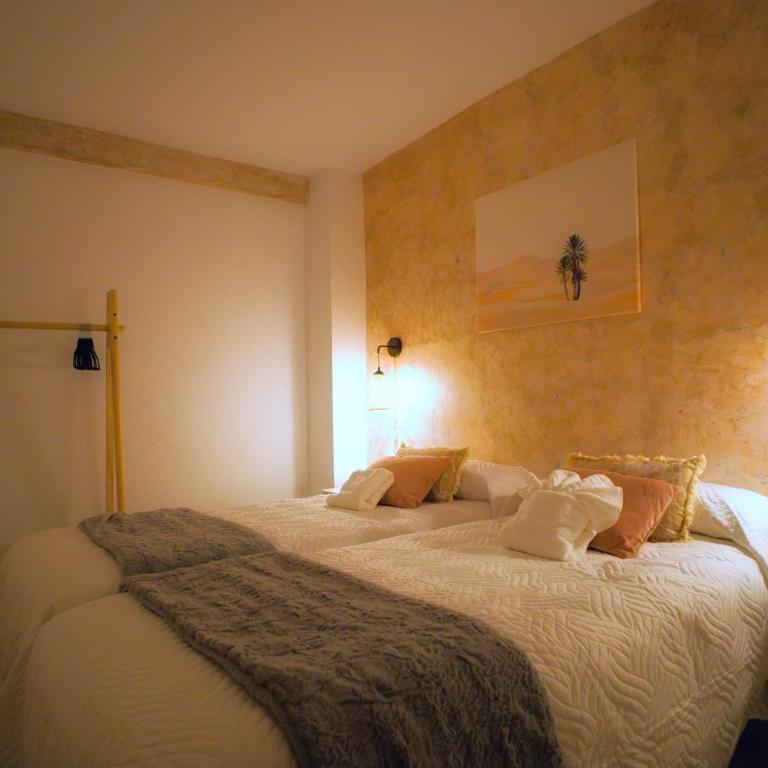 Sunny House Terraza Privada y Parking - Three-Bedroom House - 30