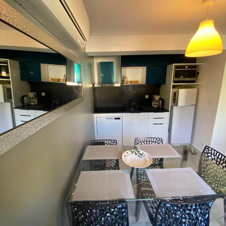 Estivado Sea View - Mer à 50 m et Piscine avec Spa - Two-Bedroom Apartment - 9