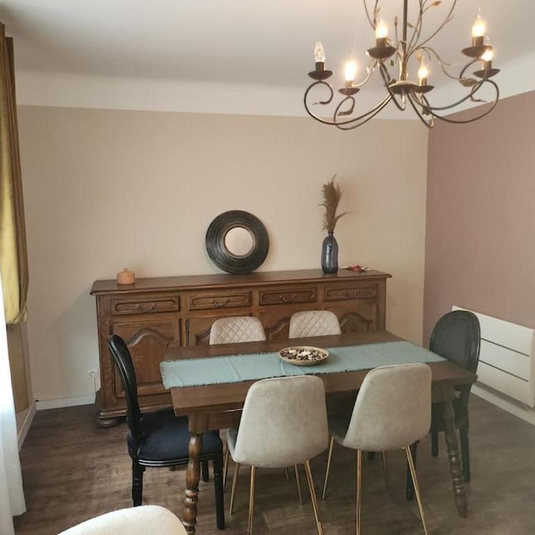 Résidence Centrale Appartement 3 pièces Garage et jardin - Apartment mit 2 Schlafzimmern - 5