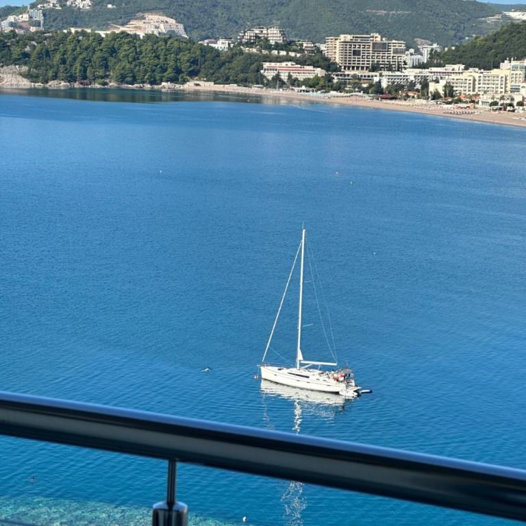 Luxury Apartments Trend - Apartman sa 2 Spavaće Sobe, Terasom i Pogledom na More - 3