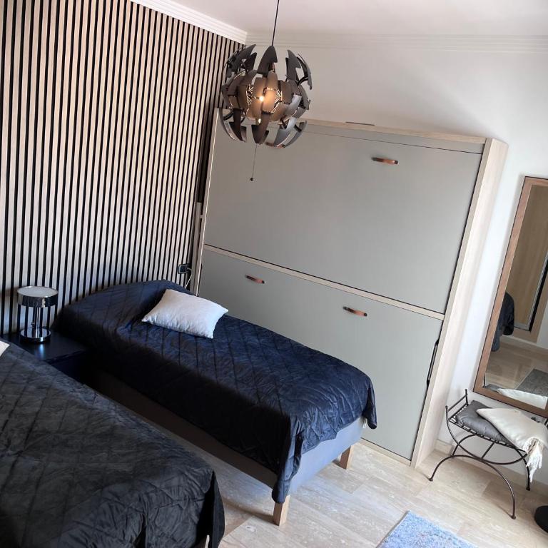 Villa Flow - Three-Bedroom Apartment - 43