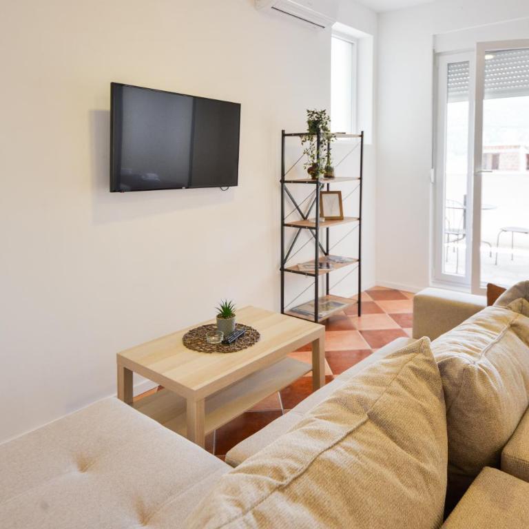 Harmonia Hills Apartments - Apartman s 1 Spavaćom Sobom, Pogledom na More i Terasom - 14
