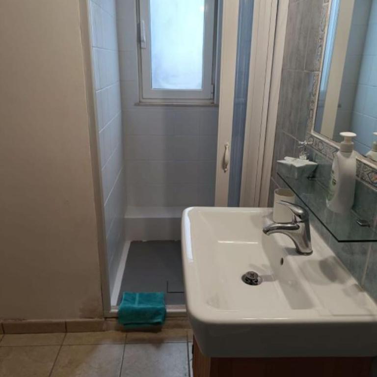 Sandra Sirolo house - One-Bedroom Apartment - 12