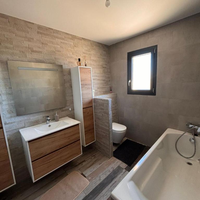 Magnifique villa pour le festival d'Avignon - Three-Bedroom Villa - 21