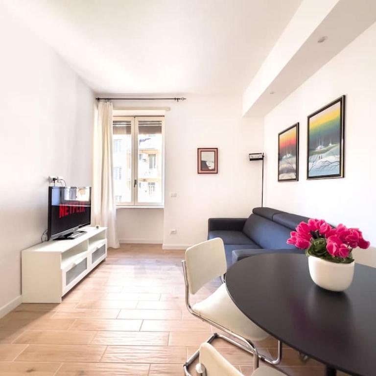 Cozy & Chic Apartment - Piazza Bologna - One-Bedroom Apartment - 17