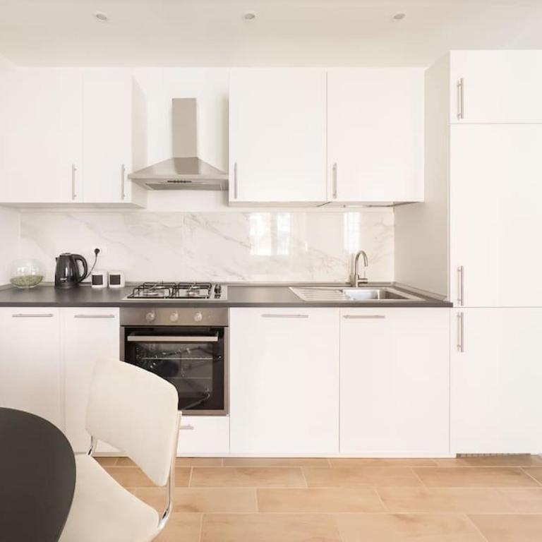 Cozy & Chic Apartment - Piazza Bologna - One-Bedroom Apartment - 28