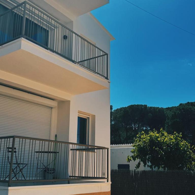 CAN ROMY APPARTEMENT T2D - à 80m de la plage de Cala Montgo - Apartamento de 1 dormitorio - 13
