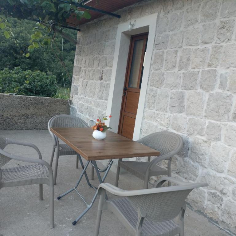 Rustic house - One-Bedroom Apartment - 12
