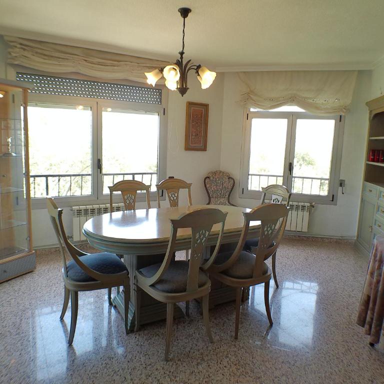 Chalet con piscina Umut Homes - Seven-Bedroom House - 28