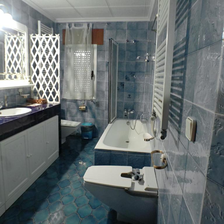 Chalet con piscina Umut Homes - Seven-Bedroom House - 19