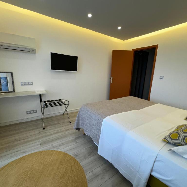 Hotel Panorama - Chambre Double ou Lits Jumeaux avec Balcon - 2
