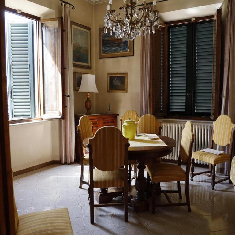 Villa Lilly, with private Garden and Parking, 800 mt to Lucca City center - Villa - 5