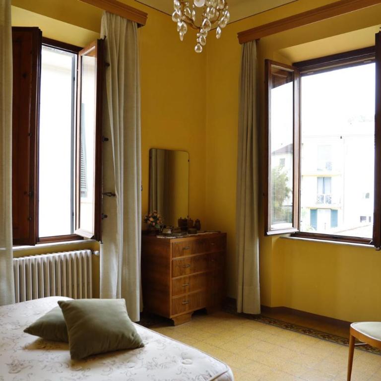 Villa Lilly, with private Garden and Parking, 800 mt to Lucca City center - Villa - 11