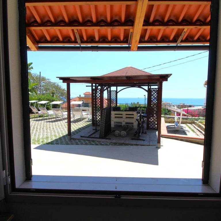 La Pace, il Sole, il Mare - Sanremo Casa Indipendente vista mare, posto auto privato, ampio spazio esterno attrezzato, a pochi minuti dalle spiagge - One-Bedroom House - 23
