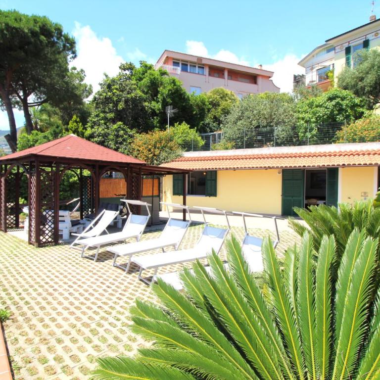 La Pace, il Sole, il Mare - Sanremo Casa Indipendente vista mare, posto auto privato, ampio spazio esterno attrezzato, a pochi minuti dalle spiagge - One-Bedroom House - 26