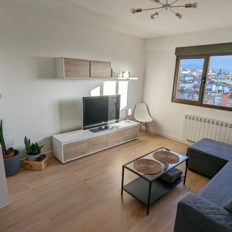 Apartamento LOS VEGA- parking privado - Apartamento de 2 dormitorios - 1