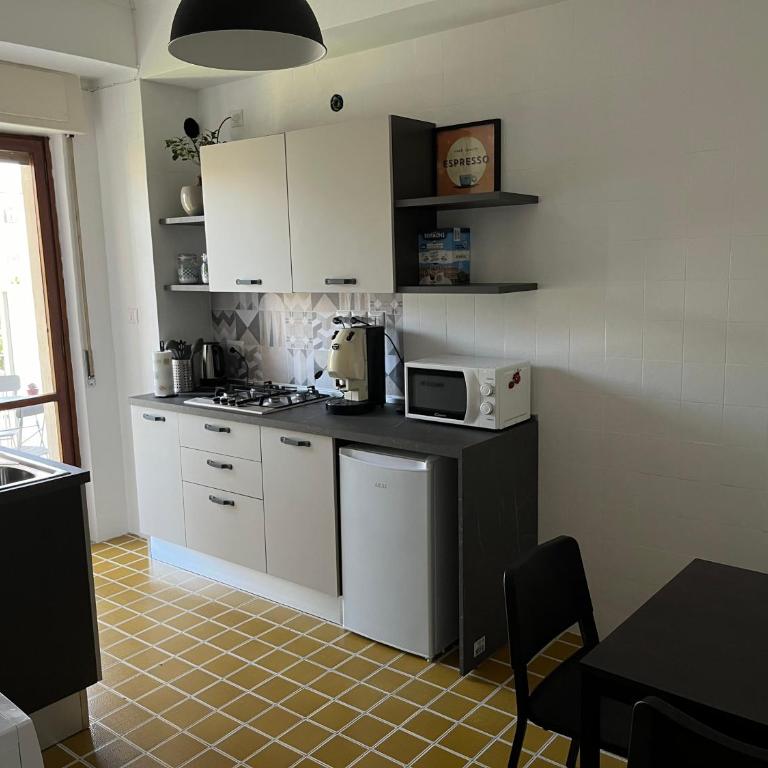 Balcony House - Appartamento con 2 Camere da Letto - 40