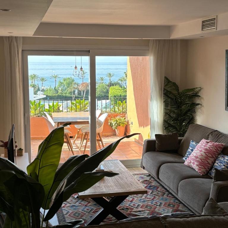 Beautiful Penthouse apartment on Golden mile, near beach - Apartamento de 2 dormitorios - 2