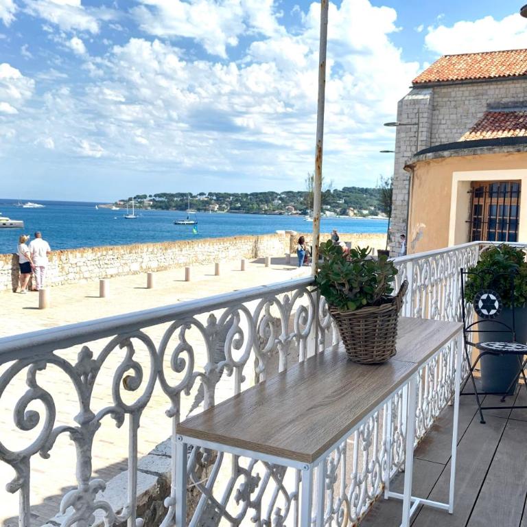 Les Remparts Antibes Location - Maison 3 Chambres - 5