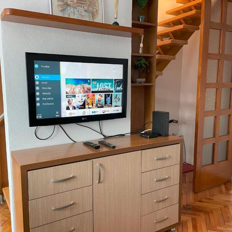 Sarajevo Cozy Attic and Backyard apartment - Apartman sa 2 Spavaće Sobe - 12