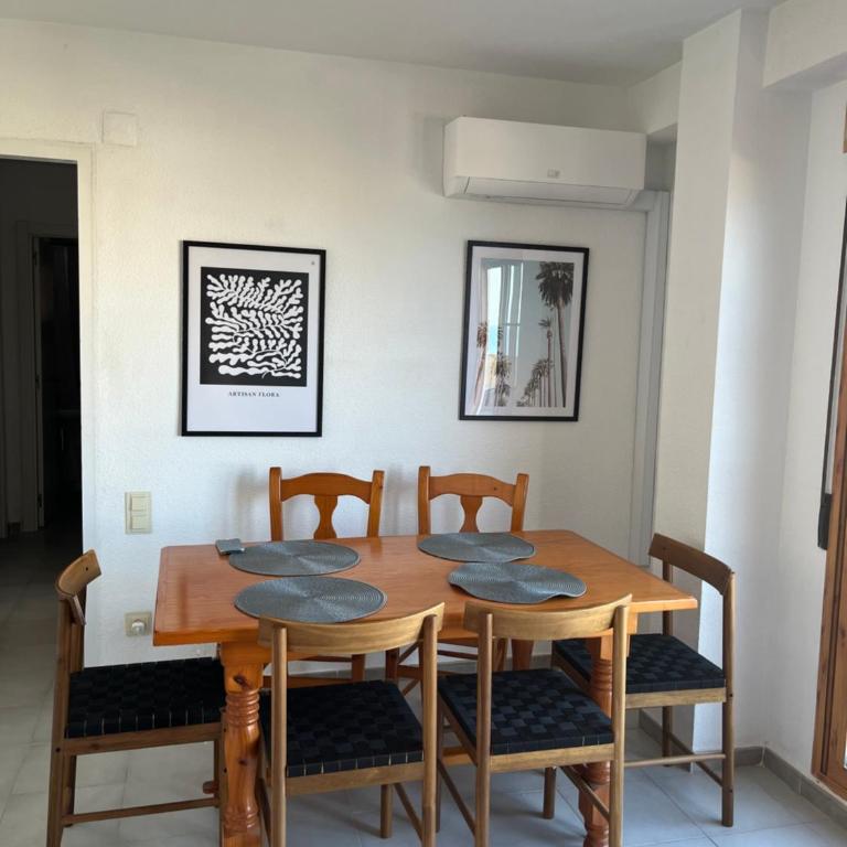 Cap Blanc Apartment with Sea View and Beach - Two-Bedroom Apartment - 4