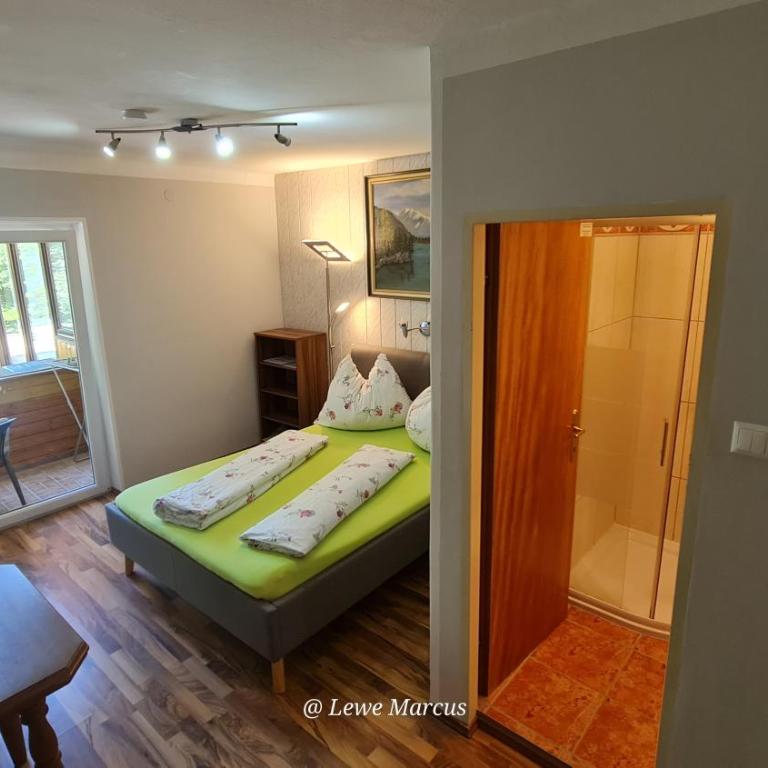 Appart-Pension Seehang - Doppel-/Zweibettzimmer mit Balkon - 2