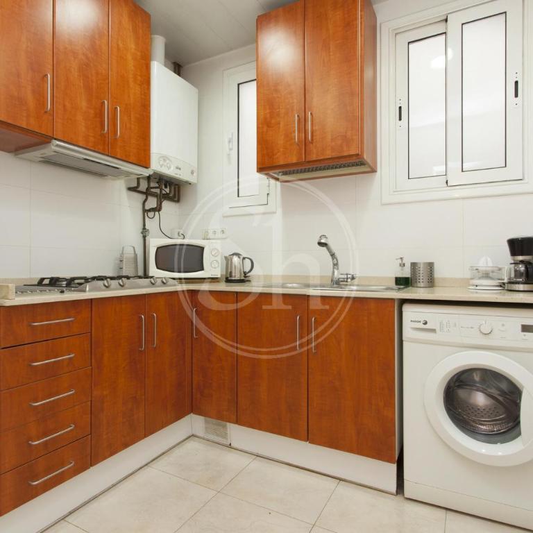 Prime Location Next to the Sagrada Familia - Two-Bedroom Apartment - 12