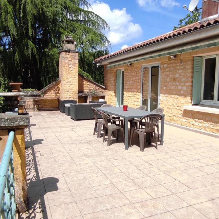 Maison avec jolie vue, 5mn à pied du centre - Maison 3 Chambres - 1