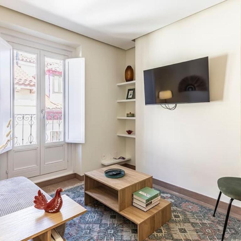 Apartamento Plaza Mayor - Two-Bedroom Apartment - 1