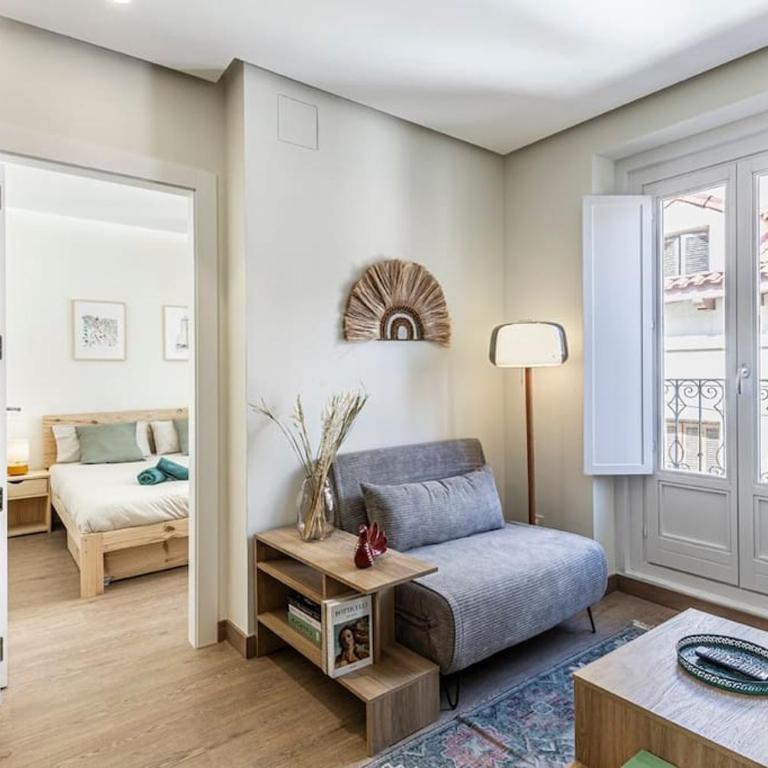 Apartamento Plaza Mayor - Two-Bedroom Apartment - 5