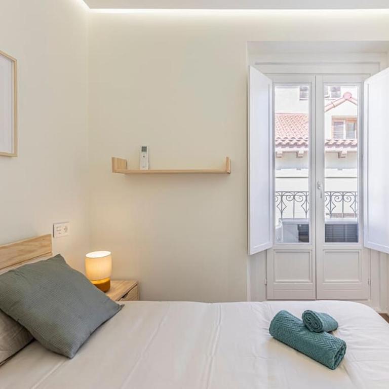 Apartamento Plaza Mayor - Two-Bedroom Apartment - 6