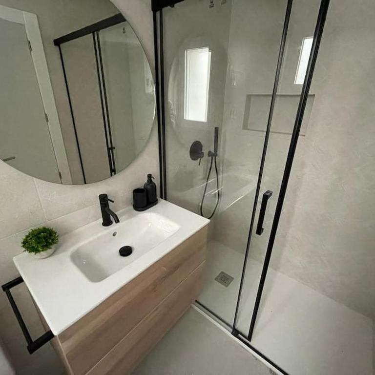 Apartamento Plaza Mayor - Two-Bedroom Apartment - 14