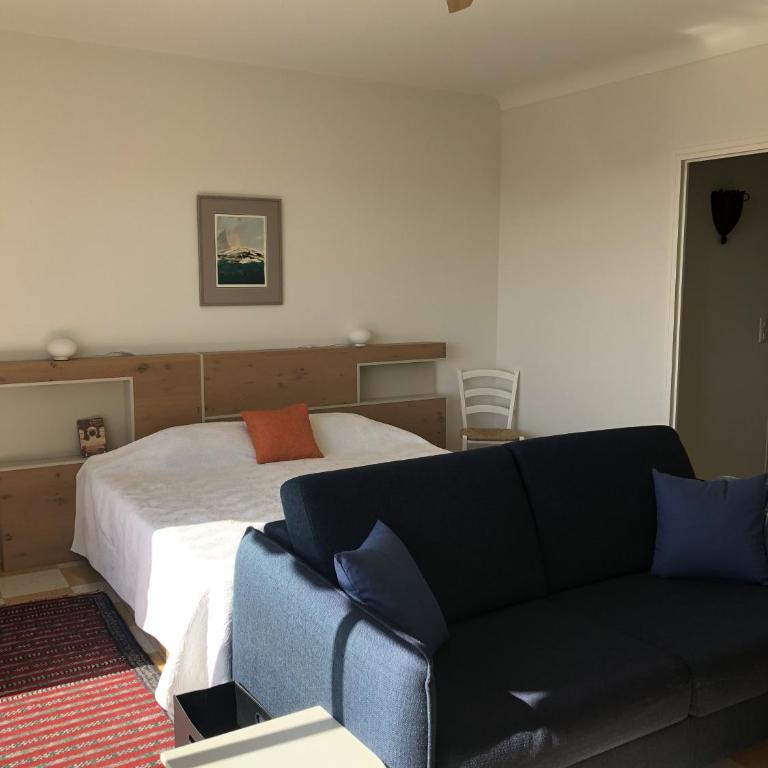 Neptune 5, top floor studio, sea view - One-Bedroom Apartment - 35