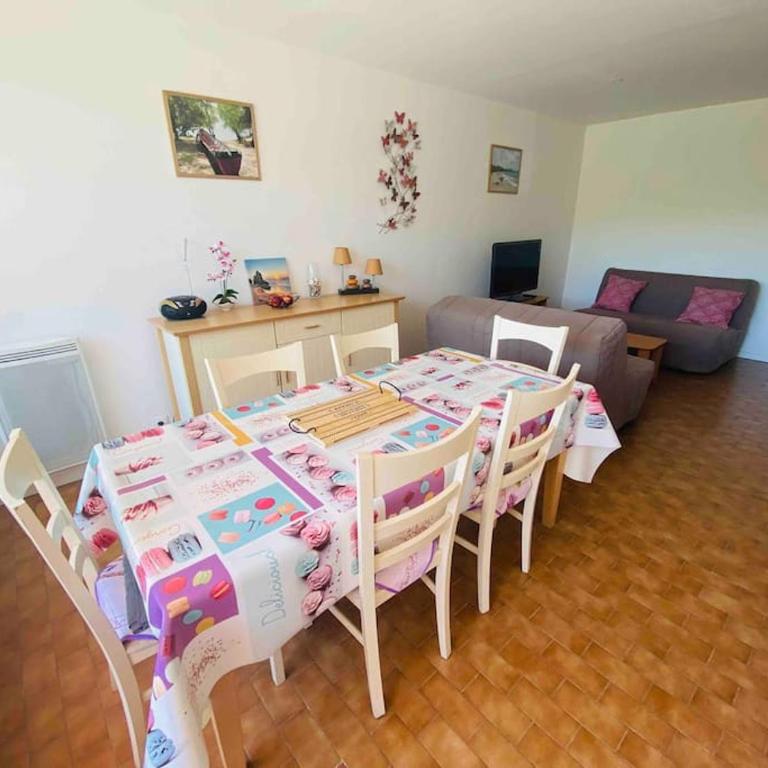 T2 centre ville parking prive clim 300m plage - Apartment mit 1 Schlafzimmer - 4