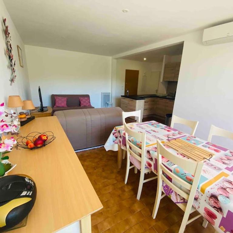 T2 centre ville parking prive clim 300m plage - Apartment mit 1 Schlafzimmer - 6