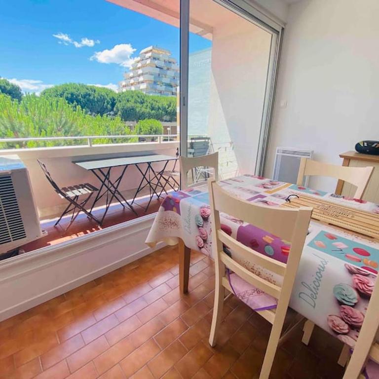 T2 centre ville parking prive clim 300m plage - Apartment mit 1 Schlafzimmer - 12