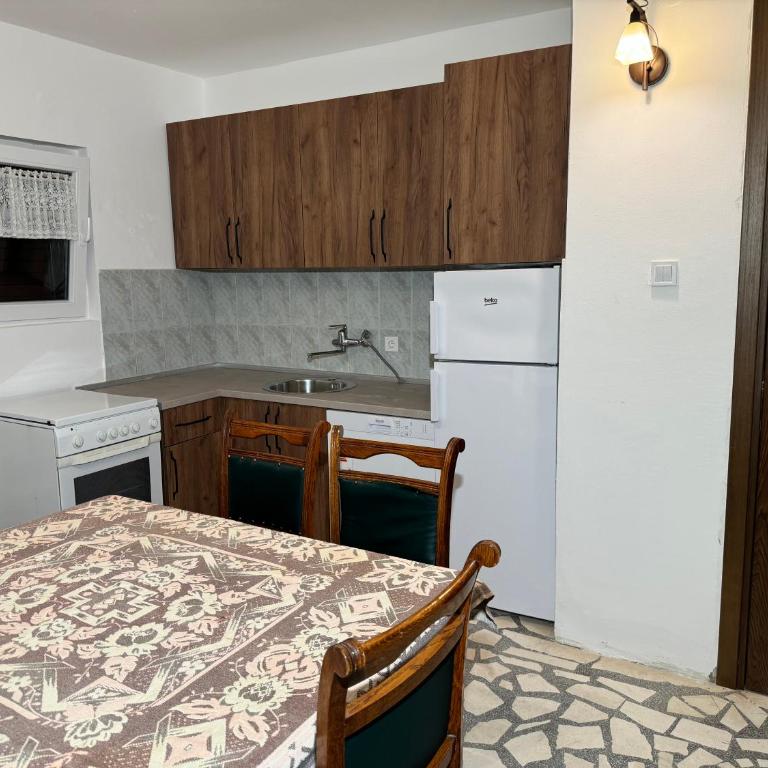 R&B Apartments - Suite sa Bračnim Krevetom (King-size) i Balkonom - 13