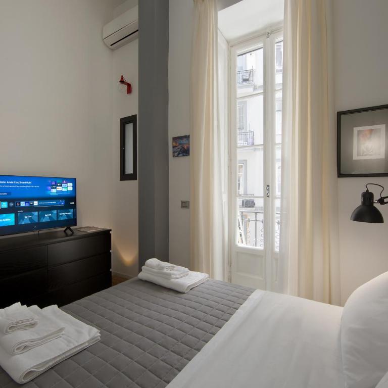 SeaFront Loft Napoli - Two-Bedroom Apartment - 19