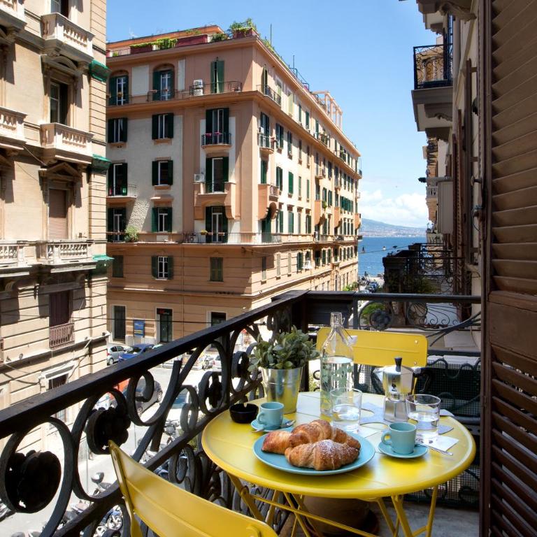 SeaFront Loft Napoli - Two-Bedroom Apartment - 8