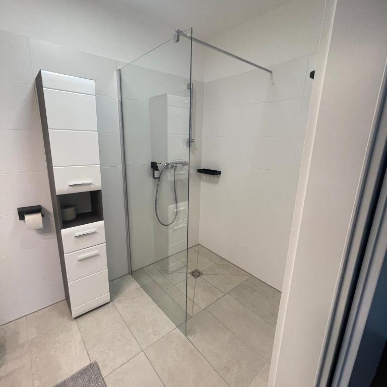 Luxusapartment mit 40 qm Terrasse, E-Parkplatz und Parkplatz - Apartment mit 2 Schlafzimmern und Terrasse - 34