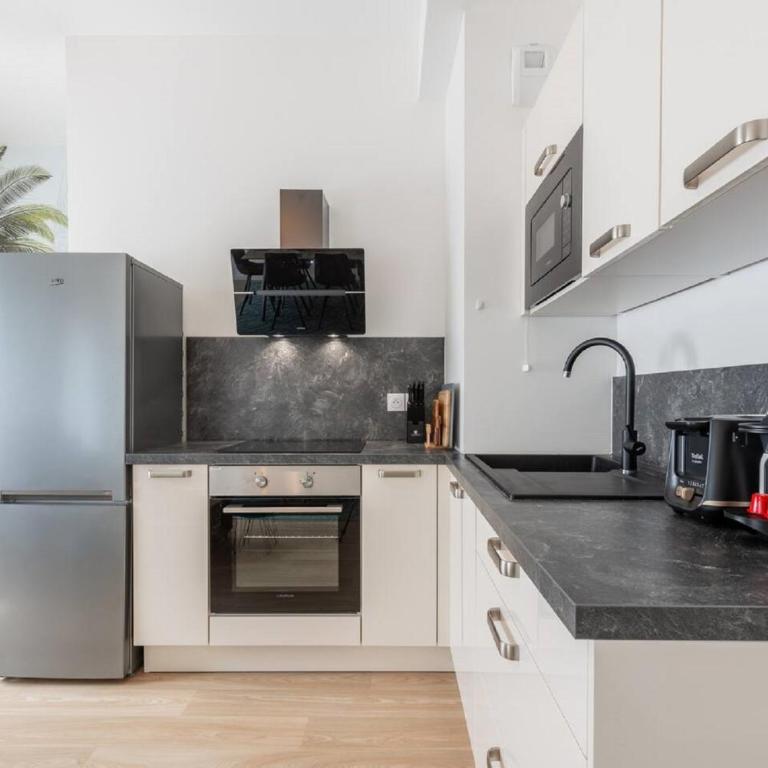 Cosy Apartment - Parking, Garden,10mn from Disneyland! - Two-Bedroom Apartment - 16