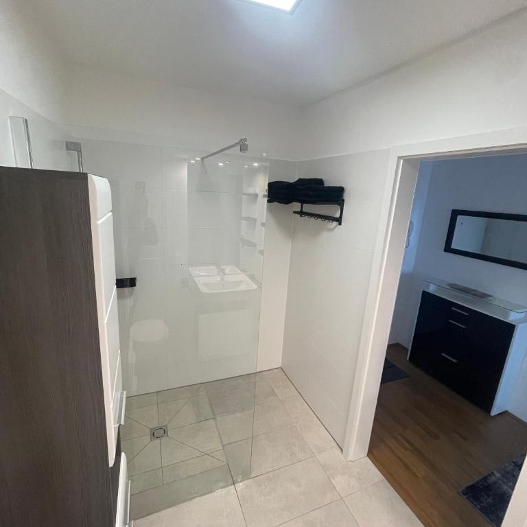 Luxusapartment mit 40 qm Terrasse, E-Parkplatz und Parkplatz - Apartment mit 2 Schlafzimmern und Terrasse - 36